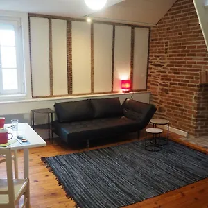 L'etage Apartment
